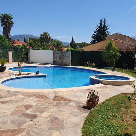 Villa Au Calme Avec Piscine Privative Bormes-les-Mimosas Kültér fotó